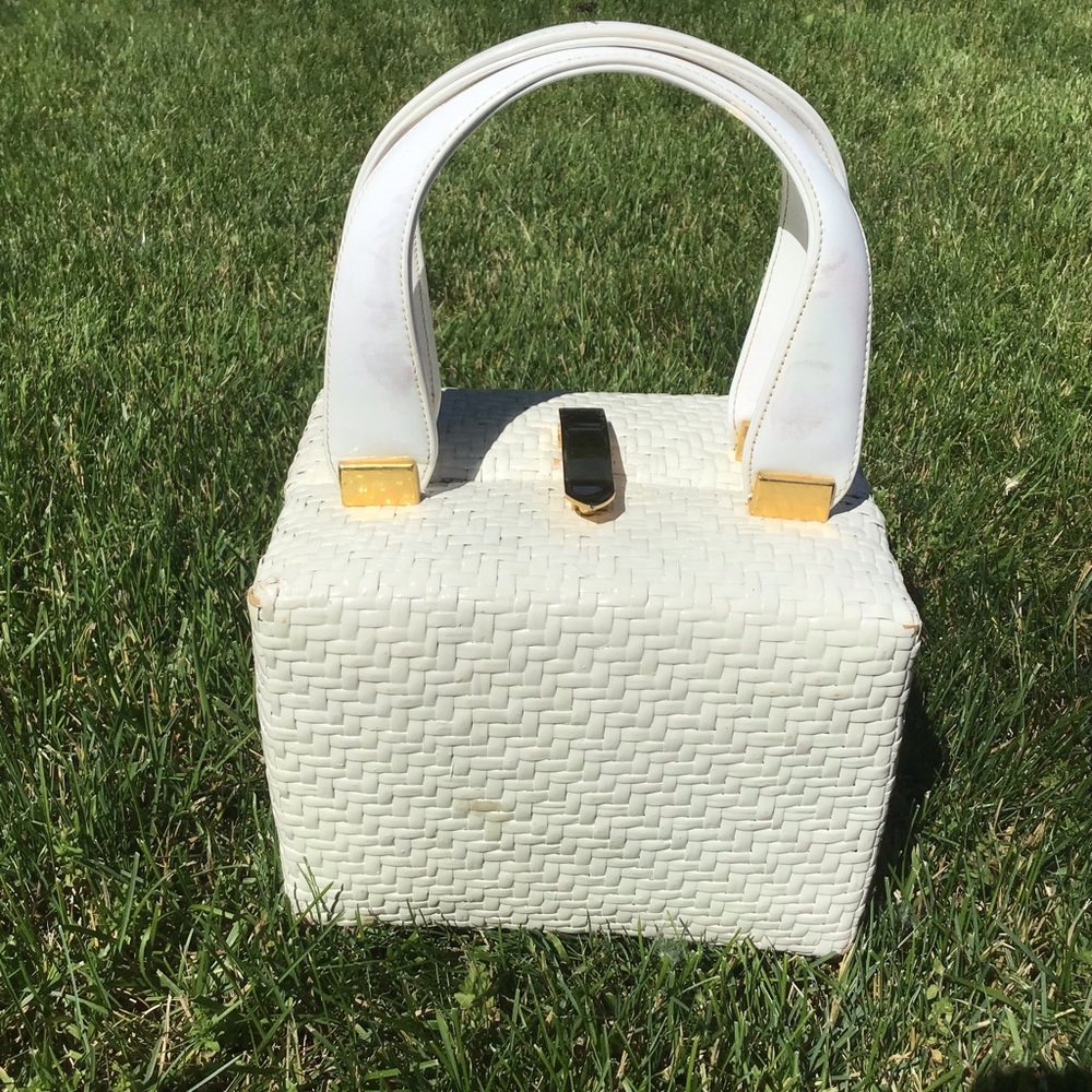 Vintage Koret White Wicker\Basket Purse